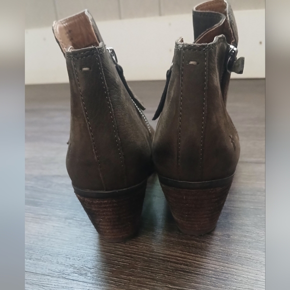 Frye Judith Zip Brown Leather Ankle Booties Size 9.5 M - Picture 5 of 12